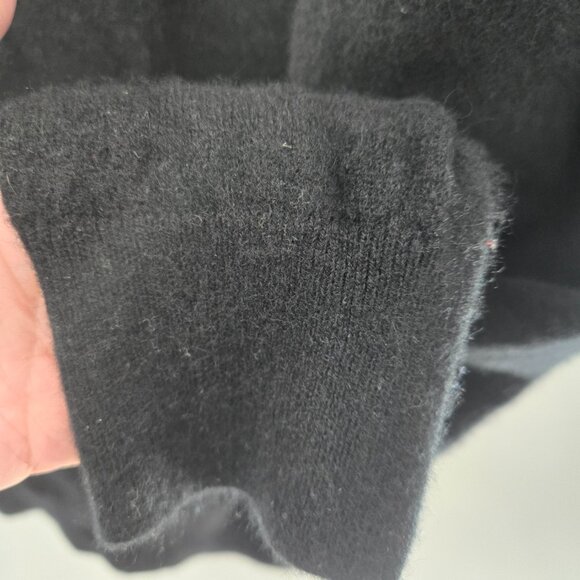 Quince Black 100% Mongolian Cashmere V-Neck Size Large - Picture 7 of 11